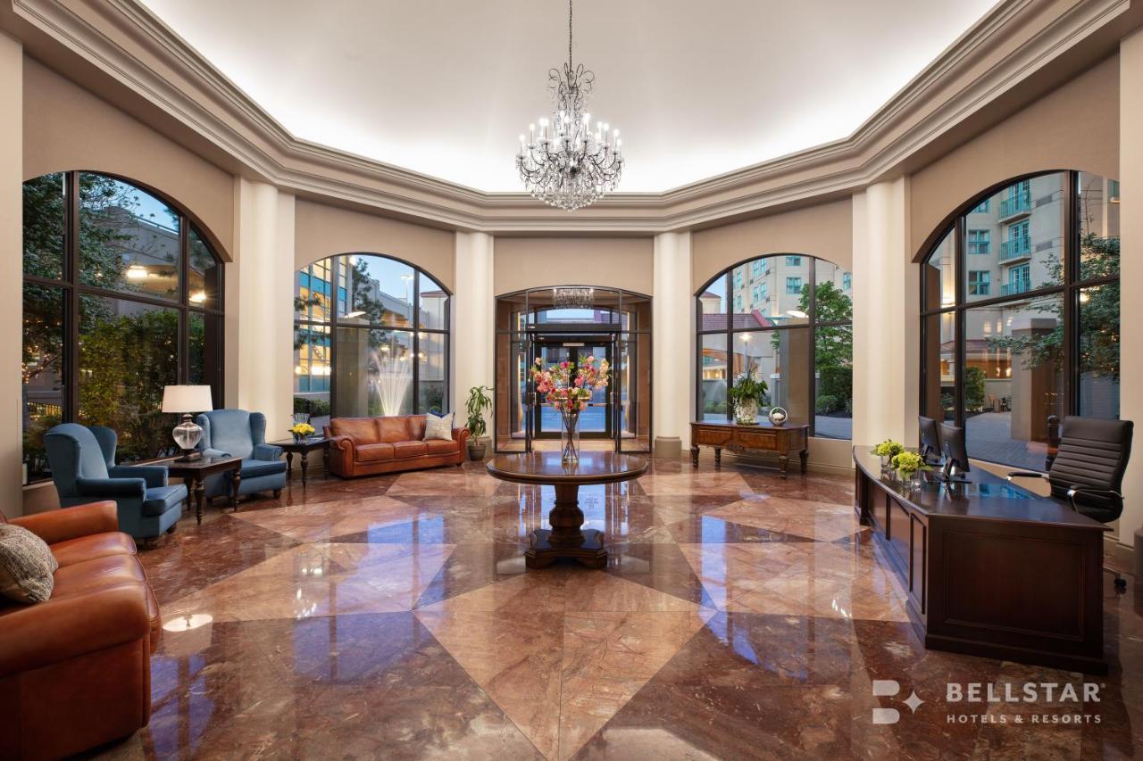 The Royal Kelowna - Bellstar Hotels & Resorts Екстер'єр фото